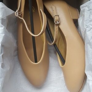 Girls Ballroom Dance shoes size 4 1/2 Nude